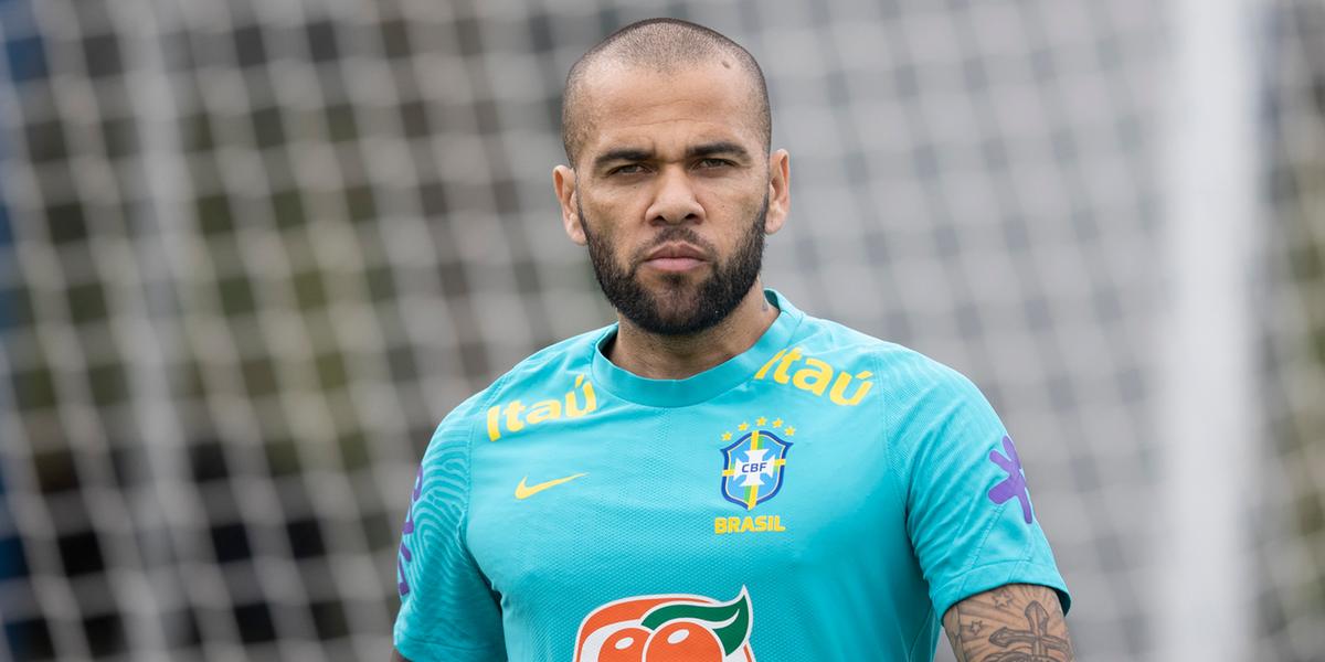 Aos 39 anos, Dani Alves disputou a Copa do Mundo do Catar pelo Brasil (Lucas Figueiredo/CBF)
