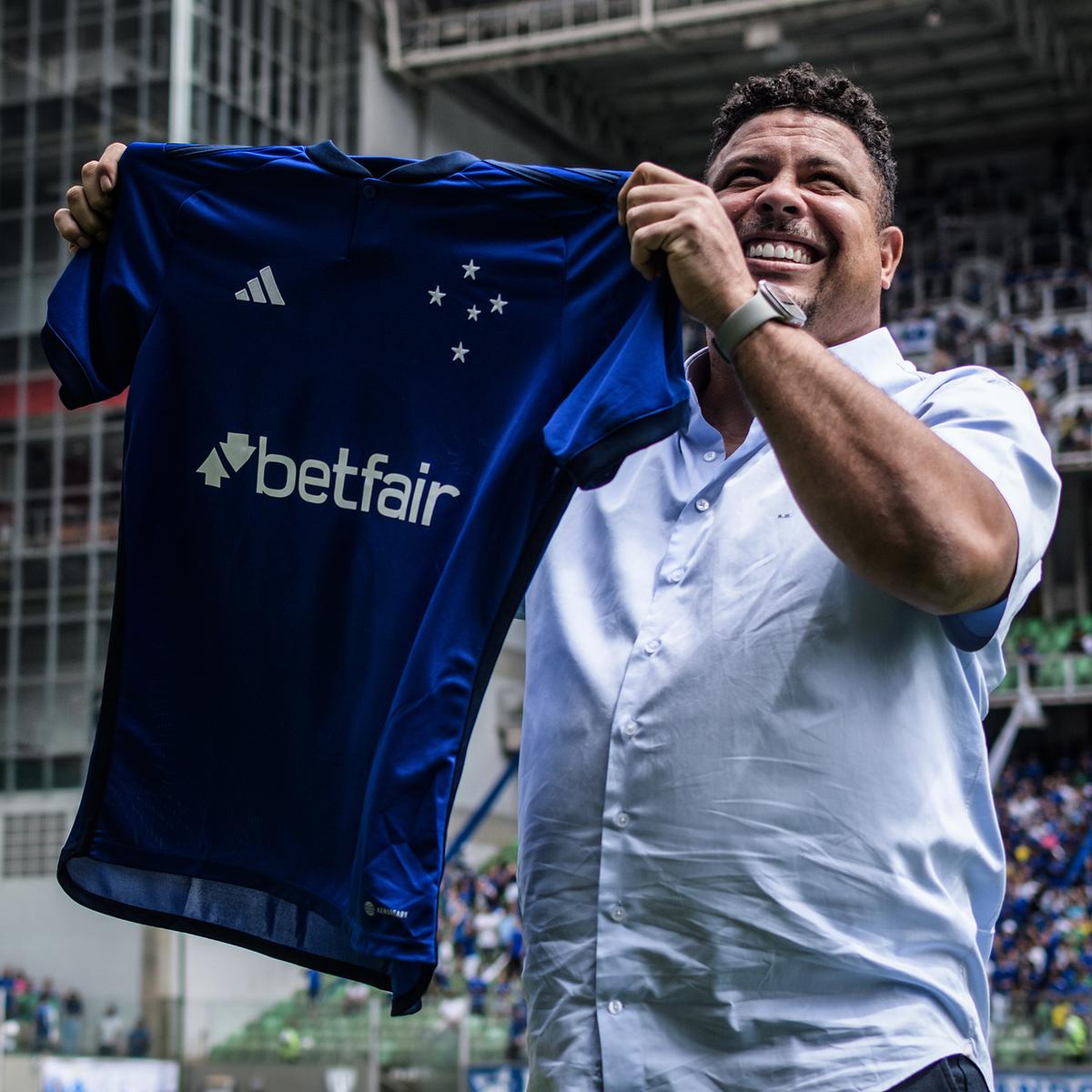 Ronaldo e nova patrocinadora buscam aumentar o valor do Cruzeiro (Gustavo Aleixo/Cruzeiro)