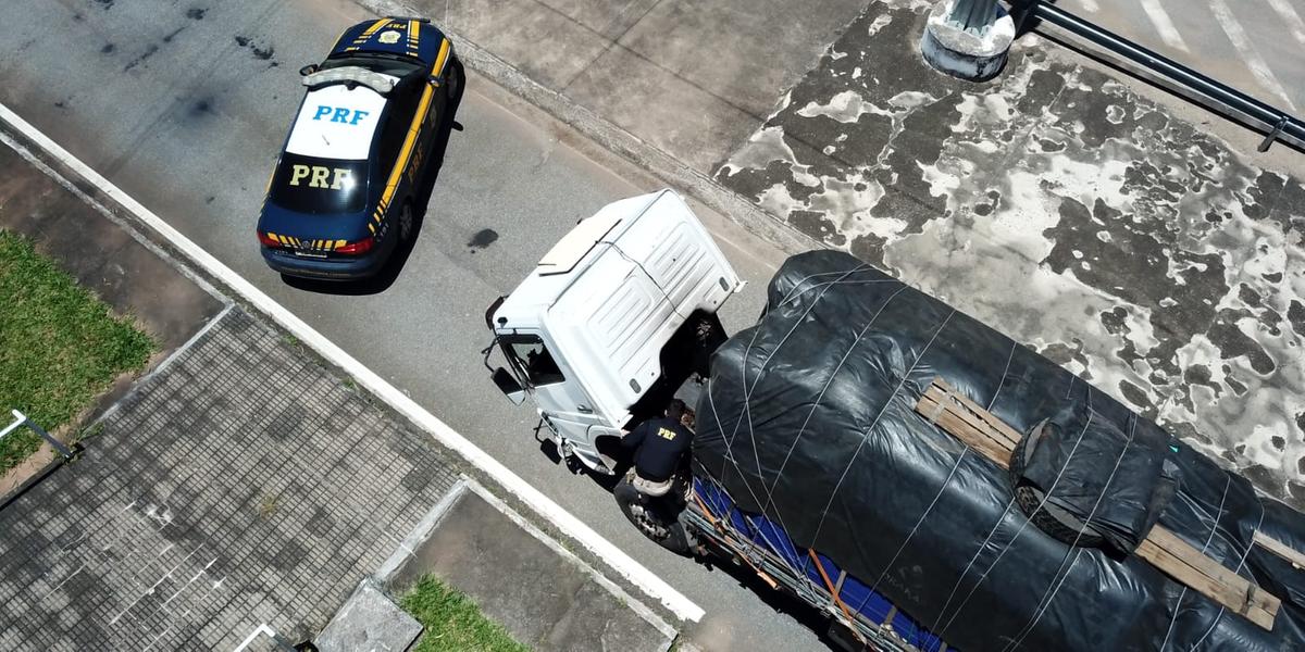 Caminhão clonado é apreendido no Sul de Minas pela PRF (PRF / Divulgação)