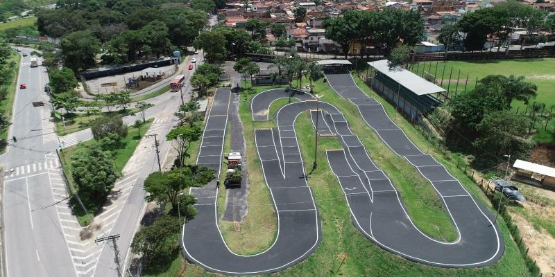 (Guga Ribeiro)