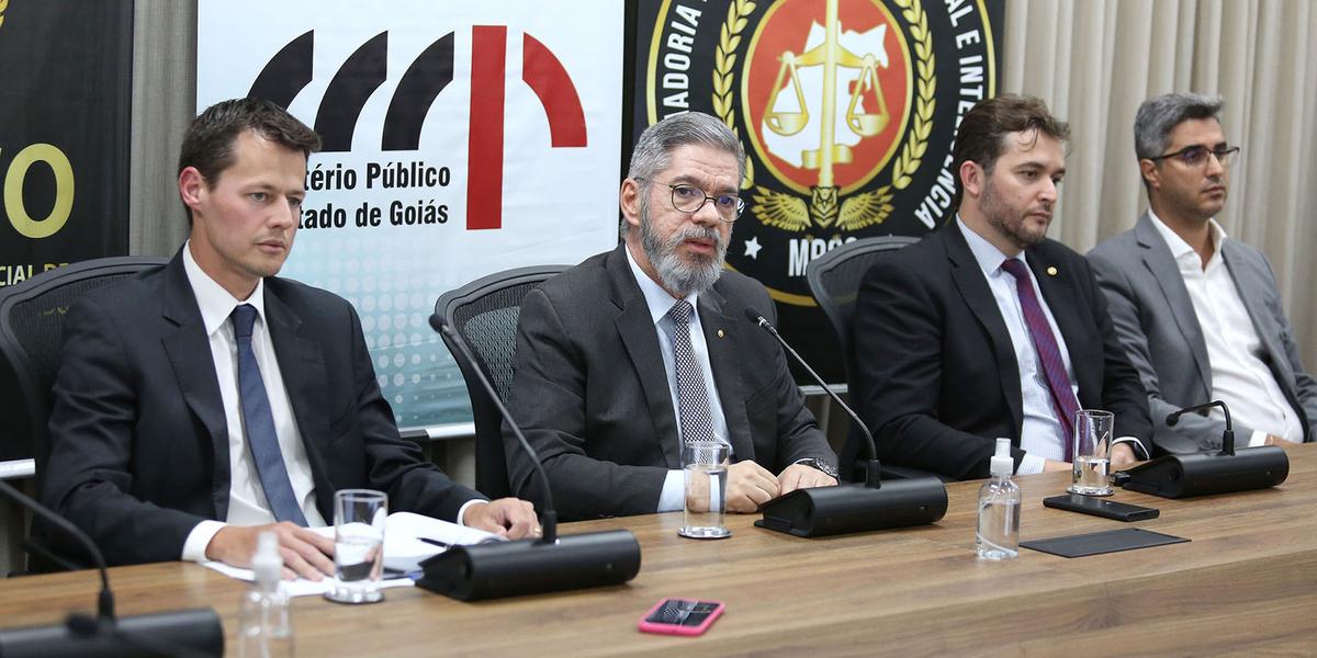 Autoridades do MPGO que investigam os esquemas de apostas no futebol brasileiro (João Sérgio/Assessoria de Comunicação Social do MPGO)