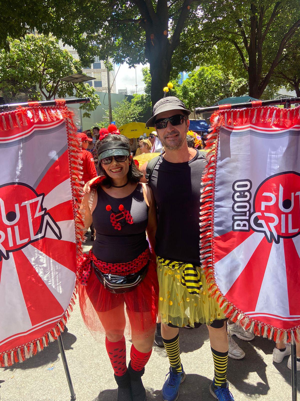 Gustavo e Isabel curtem a mistura rock e samba no Carnaval de BH (Pedro Faria / Hoje em Dia)