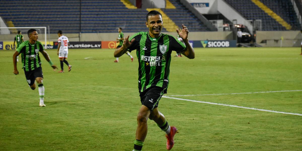 Adyson celebrando um de seus gols na Copinha (Tereza Horta/América)