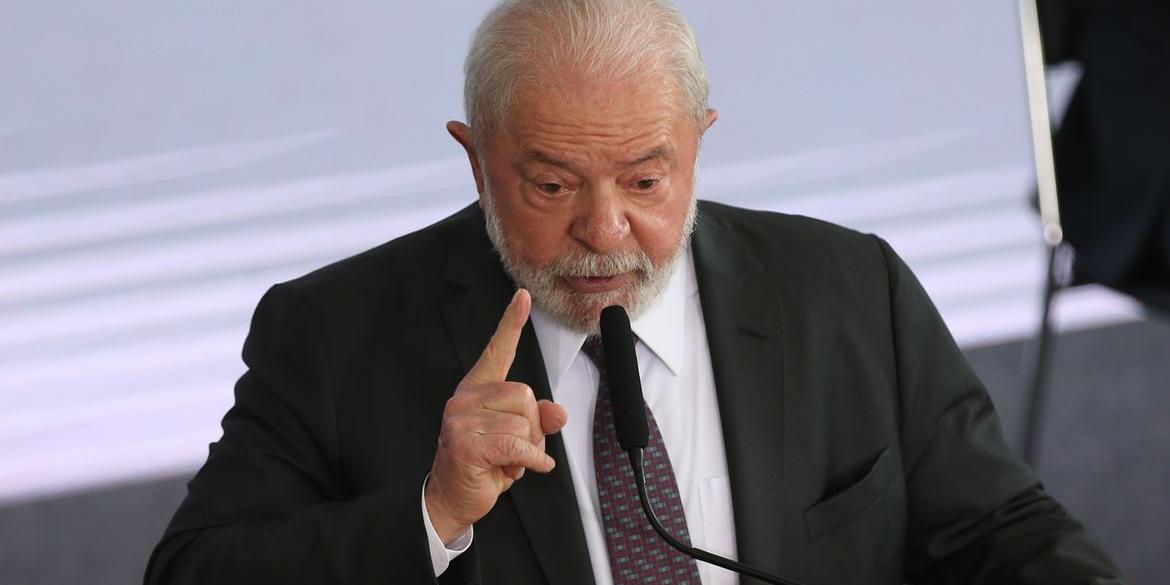 Lula critica valor de dividendos pagos a acionistas da Petrobras (José Cruz/Agência Brasil)