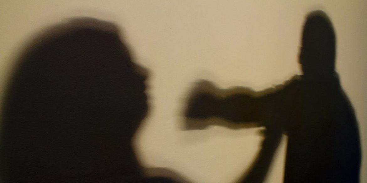 PL impede os condenados por crimes de violência doméstica e familiar contra a mulher de concorrer em eleições (Arquivo/Agência Brasil)