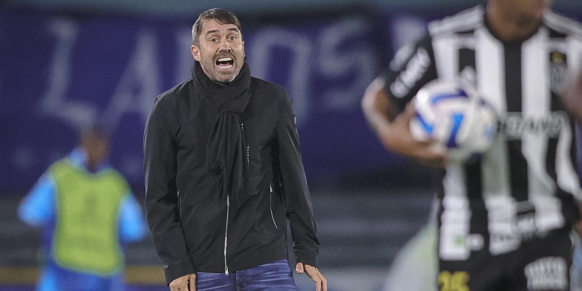 Treinador elogiou muito o time, mas lamentou o empate (Pedro Souza/Atlético)