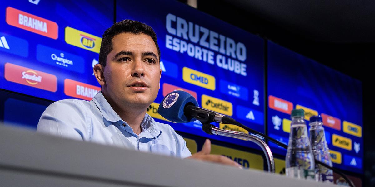 Diretor elogiou o novo comandante cruzeirense (Gustavo Aleixo/Cruzeiro)
