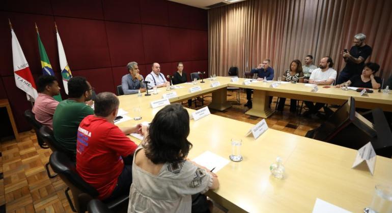 Prefeito Fuad Noman se reúne com representantes dos servidores municipais (Rodrigo Clemente / PBH)