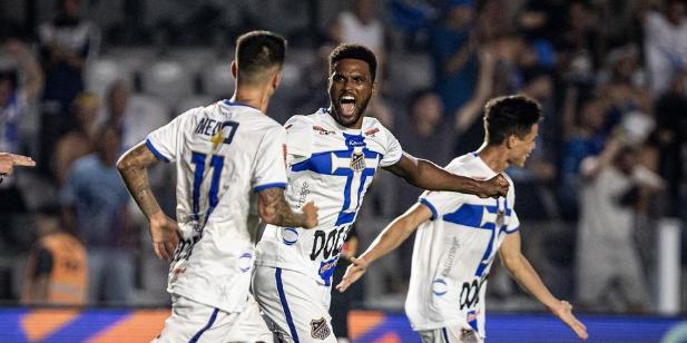 Time do Água Santa comemora classificação sobre o Red Bull Bragantino (Instagram Água Santa)