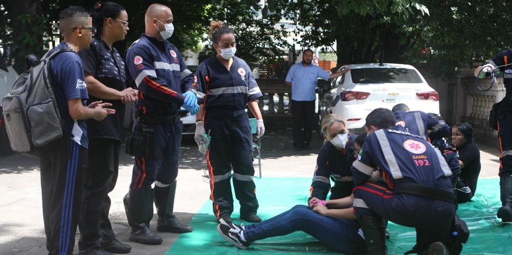 Sobe para 36 número de alunos vítimas do incêndio no Instituto Estadual levadas para o João XXIII