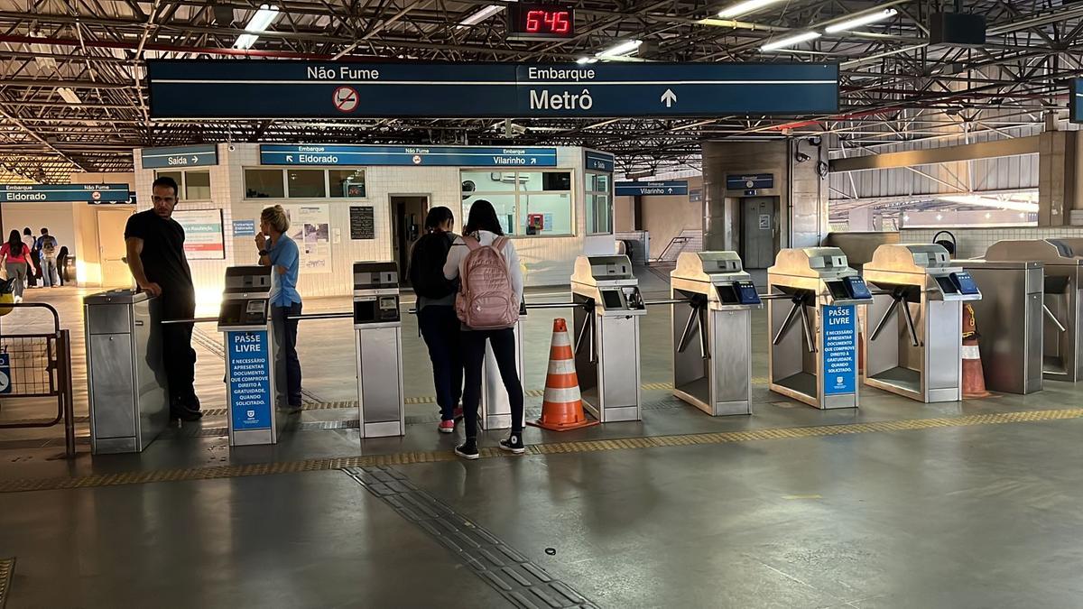Metrô da capital funciona nesta terça, apesar do anúncio de greve da categoria (Raíssa Oliveira)