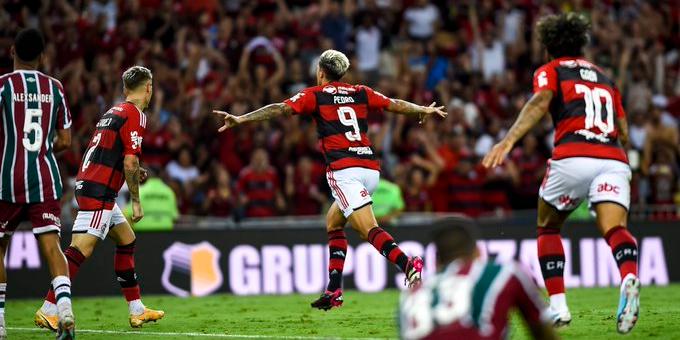 Flamengo vence jogo de ida da final carioca contra o Fluminense (Marcelo Cortes / CRF)