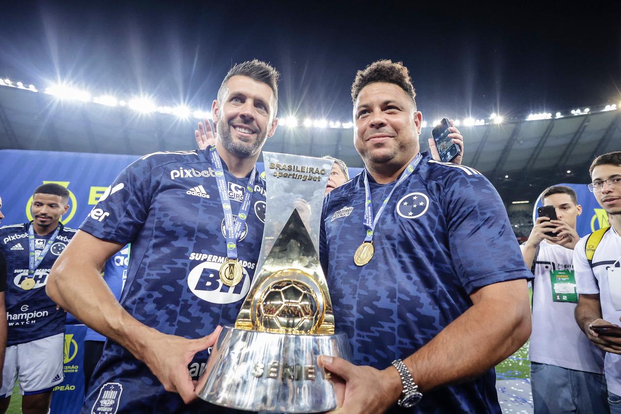 Irmão' do Cruzeiro, Valladolid decepciona; Ronaldo e Pezzolano
