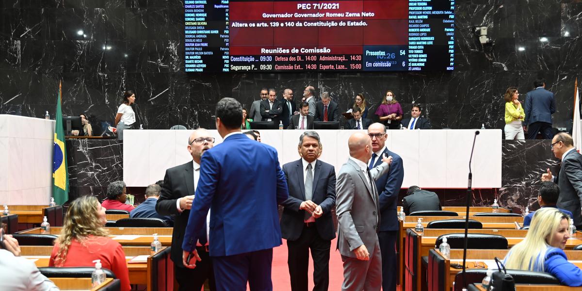 Deputados aprovam fim do Detran e concentração das funções de trânsito na Seplag. (ALMG)
