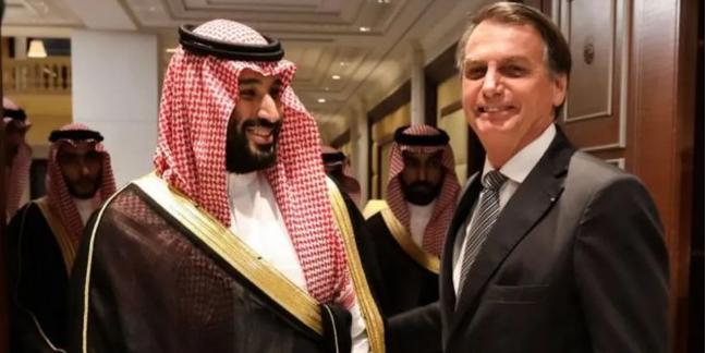 Bolsonaro e o príncipe herdeiro da Arábia Saudita, Mohammad bin Salman (JOSÉ DIAS/PR)