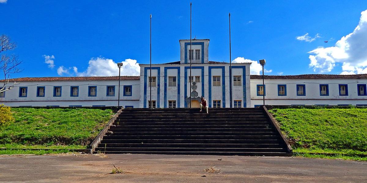 O colégio Dom Bosco, em Cachoeira do Campo, dará lugar a um hotel do grupo Vila Galé (Wikimedia / GMVR92 / Creative Commons)