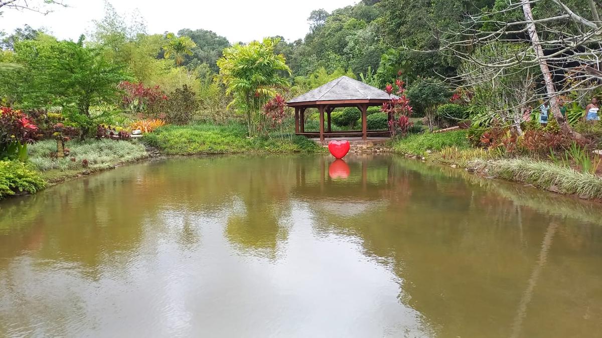 Os amantes de aventuras ao ar livre encontrarão o paraíso nesta magnífica joia caribenha (Cláudio Lacerda Oliva)