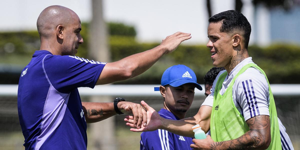 Treinador estreará oficialmente nesta quinta-feira (Gustavo Aleixo/Cruzeiro)