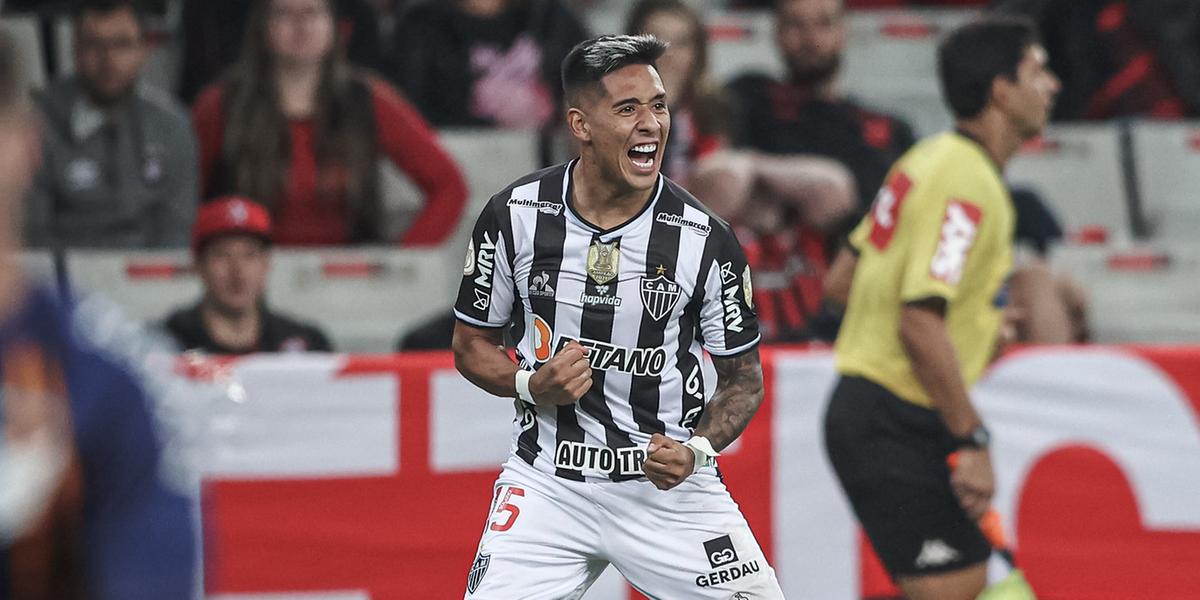 Zaracho marcou o gol da vitória nos dois últimos jogos entre os clubes, em Curitiba, pelo Brasileirão (Pedro Souza/Atlético)