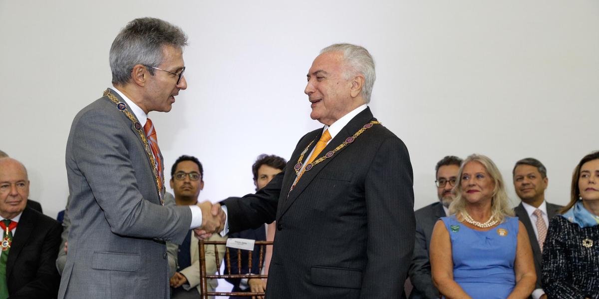 Michel Temer recebe Grande Colar da Inconfidência em Ouro Preto