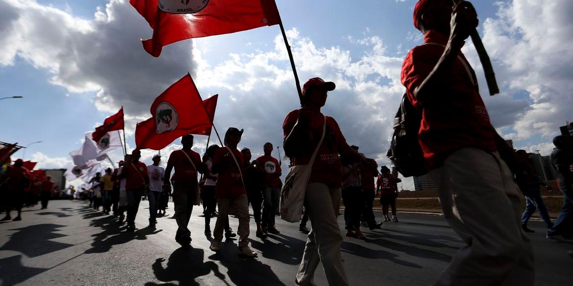 Movimento confirma que fará desocupação gradual da área da Embapa (Marcelo Camargo/Agência Brasil)
