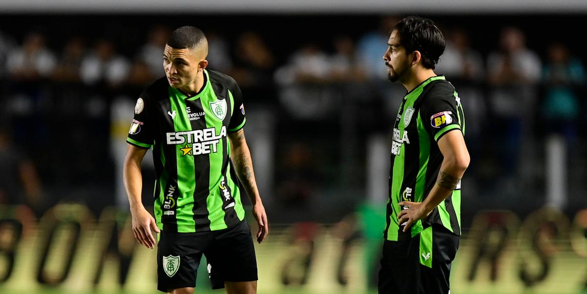 Coelho sofreu nove gols e perdeu os três primeiros jogos no Brasileirão (Mourão Panda/América)