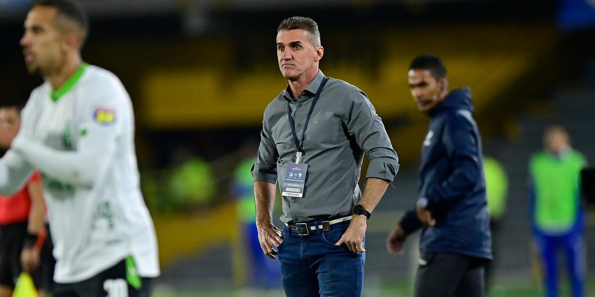 Treinador celebrou o ponto conquistado contra o Millonarios (Mourão Panda/América)