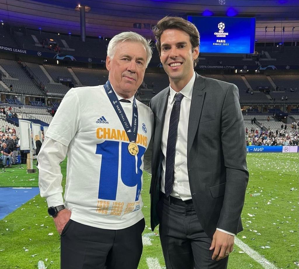 Kaká é "cria" de Ancelotti e sempre demonstra muito apreço pelo treinador. Ele é um dos que faz "lobby" pelo tialiano no comando da Seleção (Divulgação/Redes Sociais)