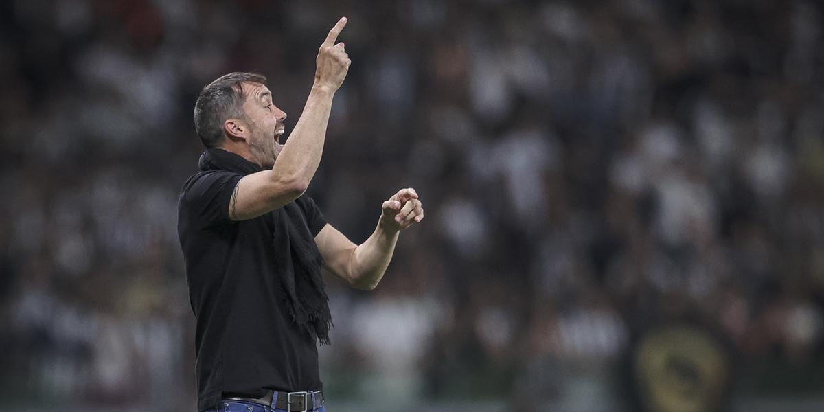 Coudet exalta grupo e compreensão dos atletas ao estilo de jogo (Pedro Souza /Atlético)