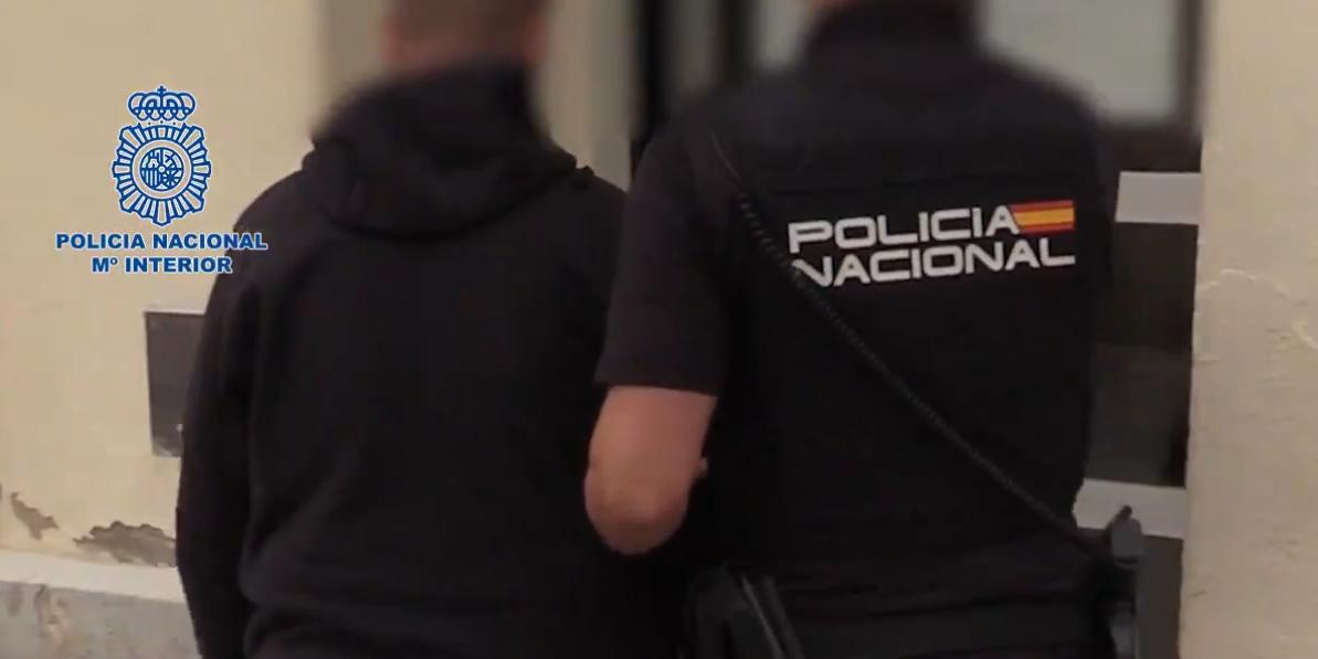 Jovens acusados de racismo ficaram poucas horas detidos na Espanha (Reprodução/PolíciaNacionalEspanhola)
