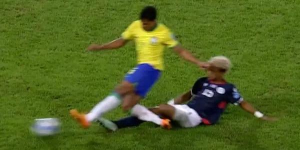 Kaiki sofre entrada e lesão pode preocupar técnico Ramon Menezes (Reprodução / SporTV)