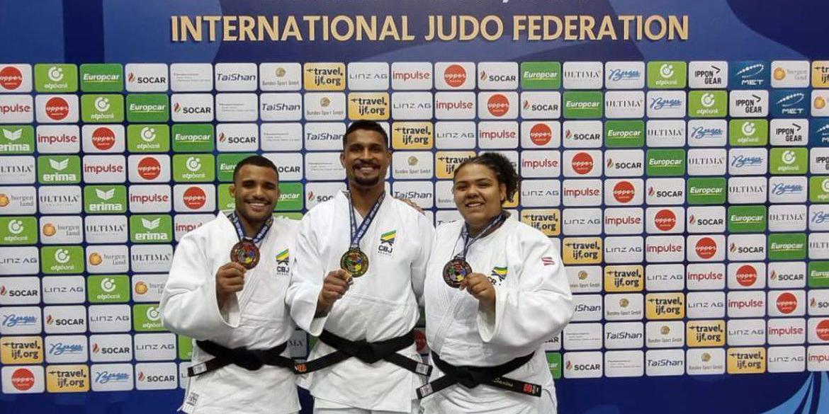 Léo é ouro e Marcelo Gomes e Giovanna Santos garantiram dobradinha de bronze (Divulgação / CBJ)