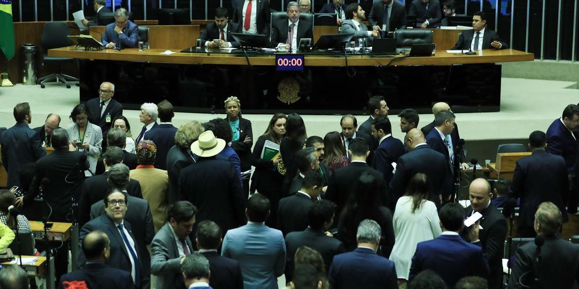 Senado irá agora analisar MP. Texto perde validade após quinta-feira (Lula Marques/ Agência Brasil)