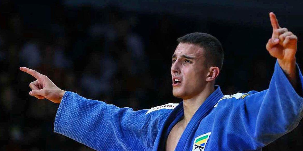 Brasileiro venceu 3 lutas por ippon, mas caiu para tajique na final (Di Feliciantonio Emanuele / IFJ)