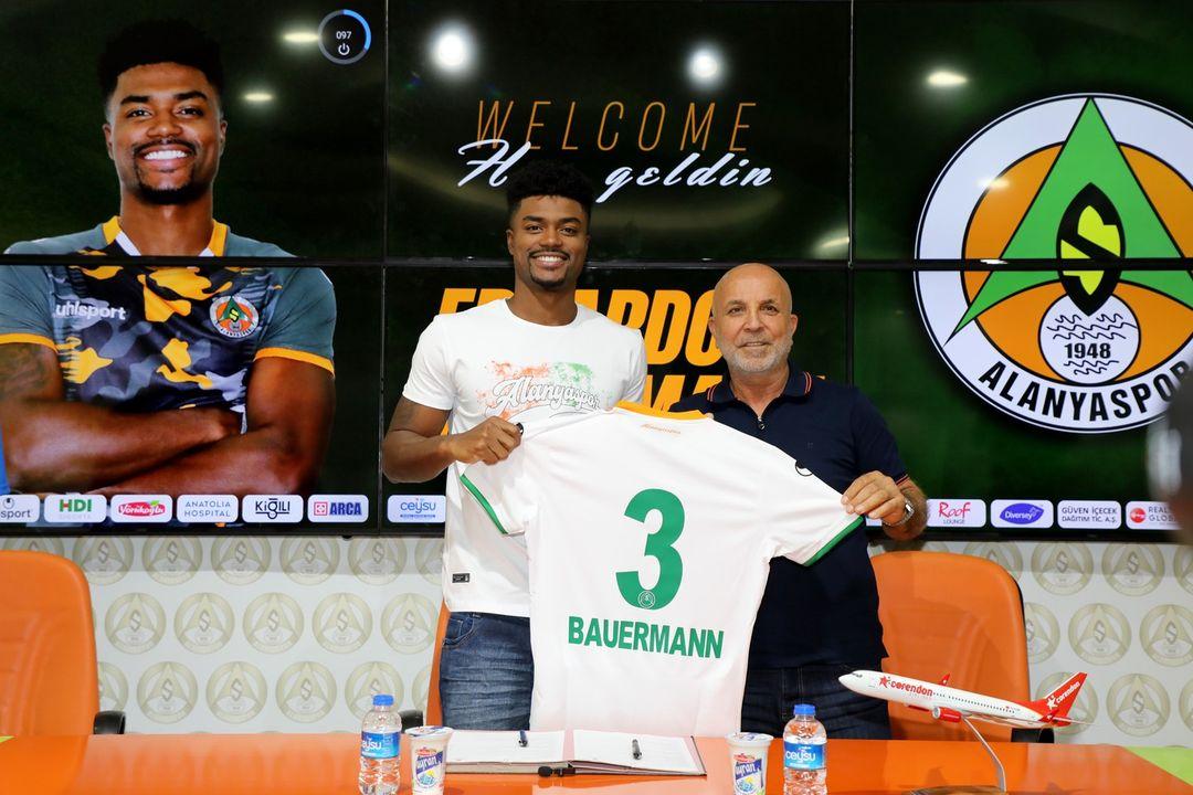 Bauermann é anunciado na Turquia (Reprodução / Instagram Alanyaspor)