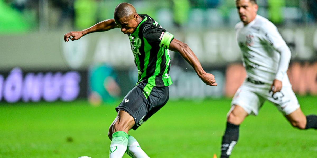 Juninho deixa América com vantagem na Copa do Brasil (Mourão Panda / América)