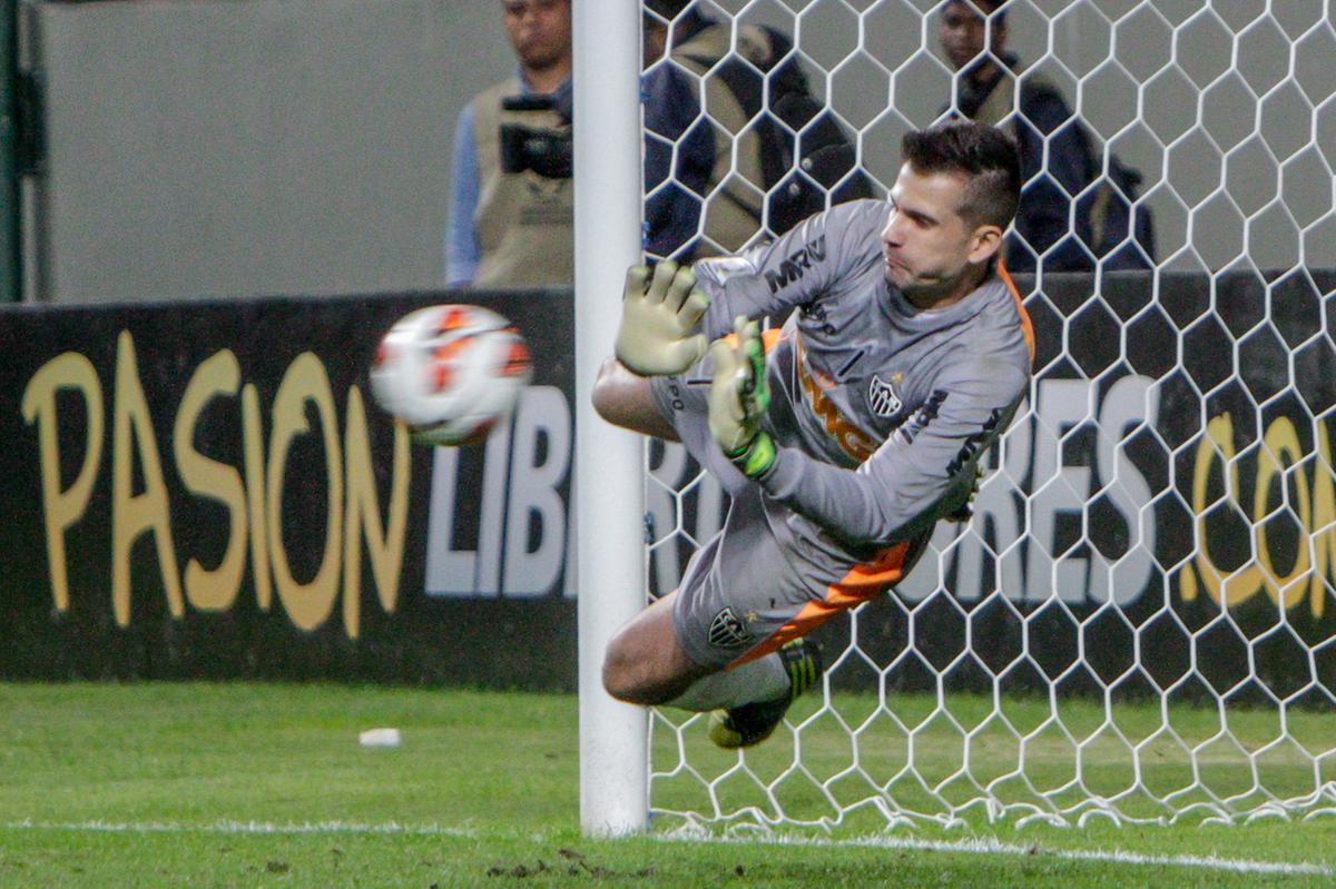 Victor salva o Atlético na semifinal da Libertadores de 2013 (Bruno Cantini / Atlético)