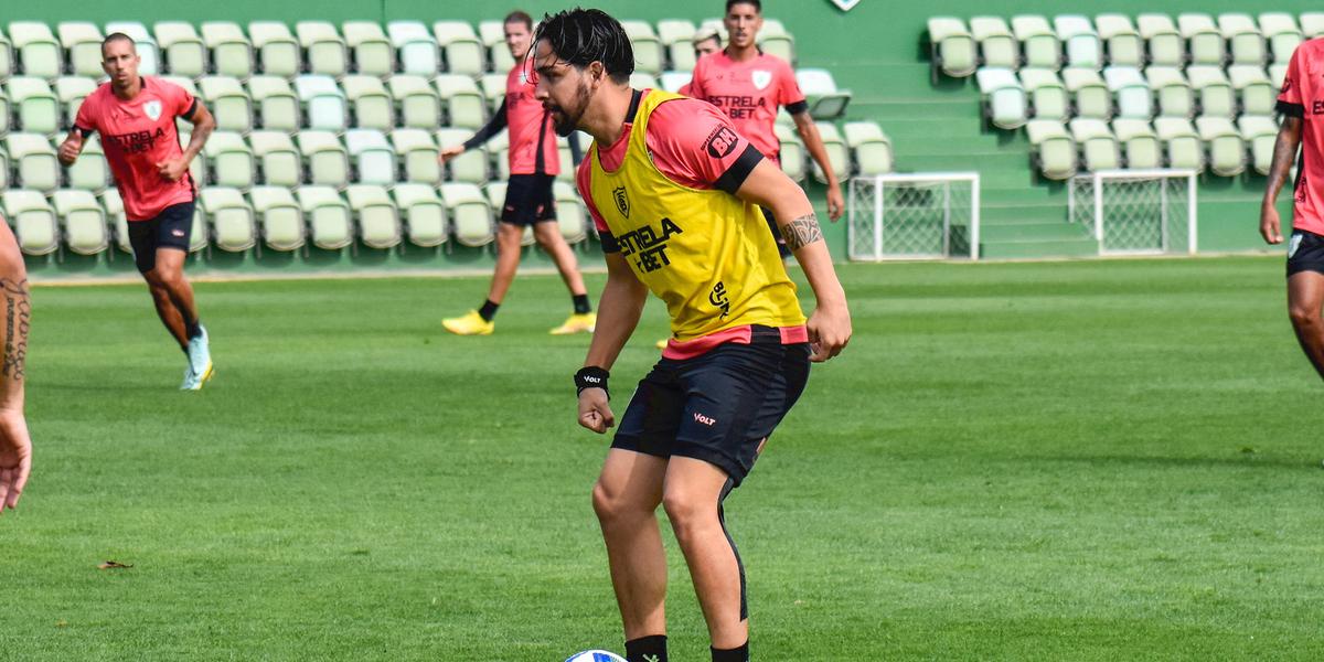 Coelho encara o Palmeiras no Independência (João Zebral / América)