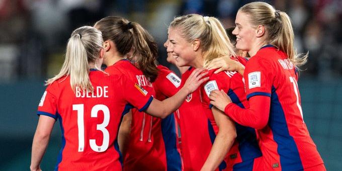 Noruega surpreende e avança às oitavas de final da Copa (Reprodução / Twitter Fotballandslaget)