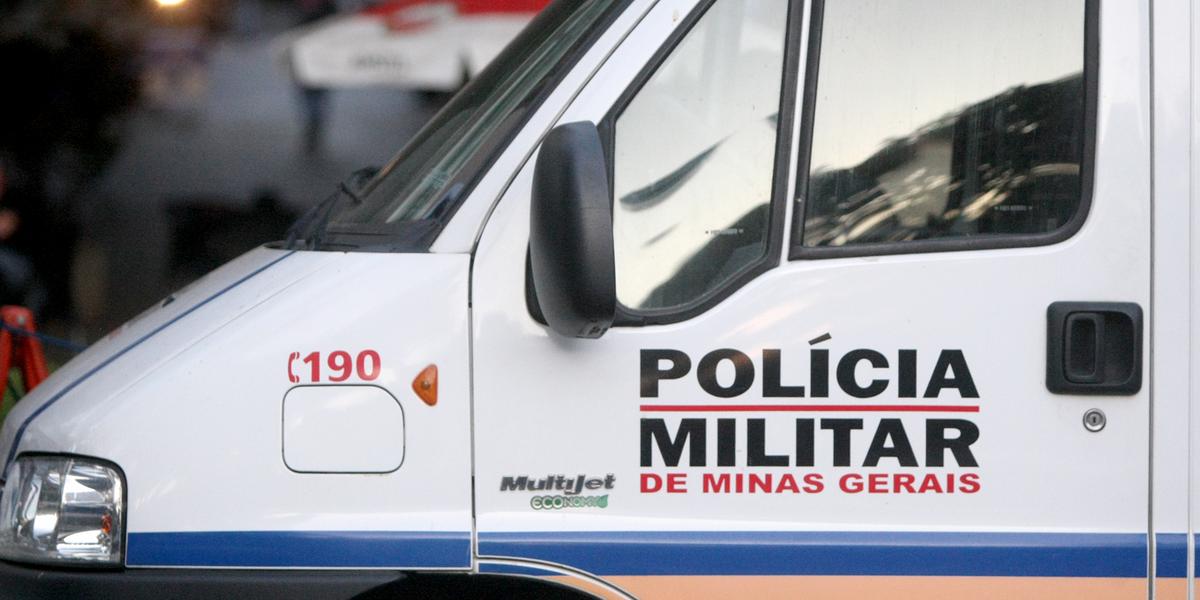 Jovem suspeito de abusar de crianças é espancado por vizinhos em Minas