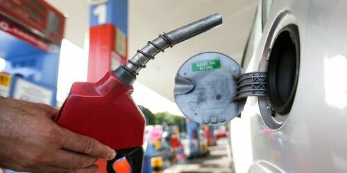 Os estados de Maranhão e Minas Gerais lideram as médias mínimas de gasolina aditivada no país (Marcelo Camargo / Agência Brasil)