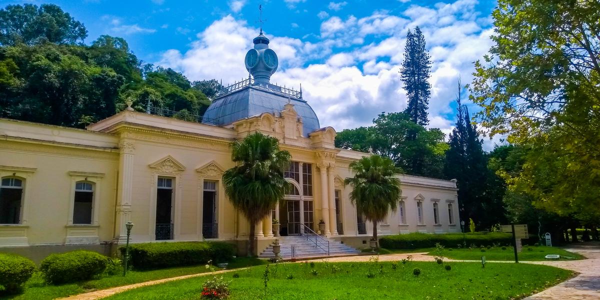 O festival tem como objetivo incentivar o aprimoramento e excelência na preparação e no atendimento gastronômico, com especial foco para os bares, restaurantes e hotéis (Divulgação / Caxambu)