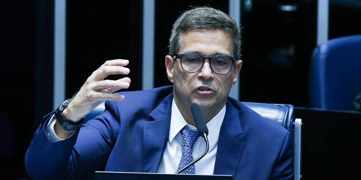 Roberto Campos Neto explica aos senadores as decisões tomadas pelo BC até agora em relação à inflação e à estabilidade financeira (Lula Marques / Agência Brasil)