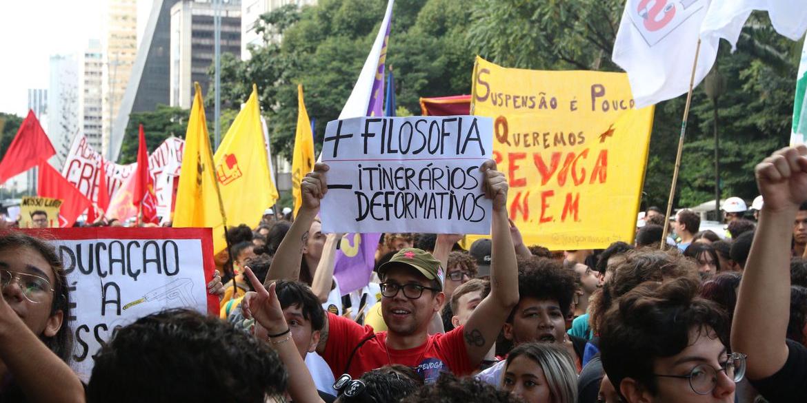 Entre as demandas está a revogação do novo ensino médio (Rovena Rosa/Agência Brasil)
