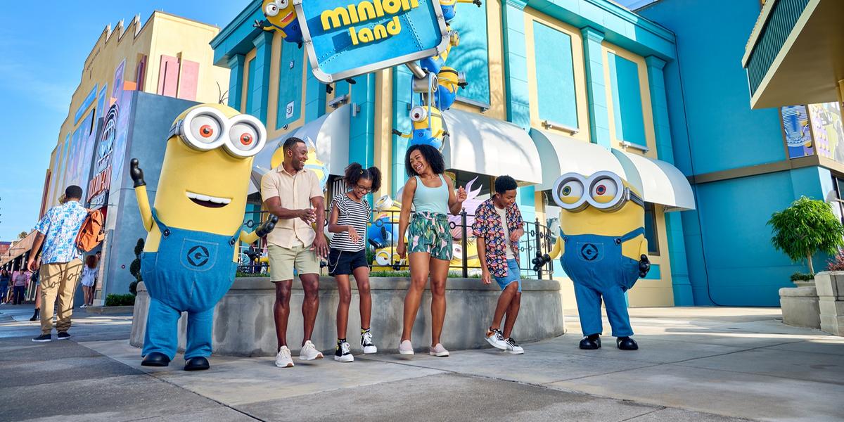 A Minion Land na Illumination Avenue foi aberta, oficialmente, nesta sexta-feira (11) (Universal Studios / divulgação)