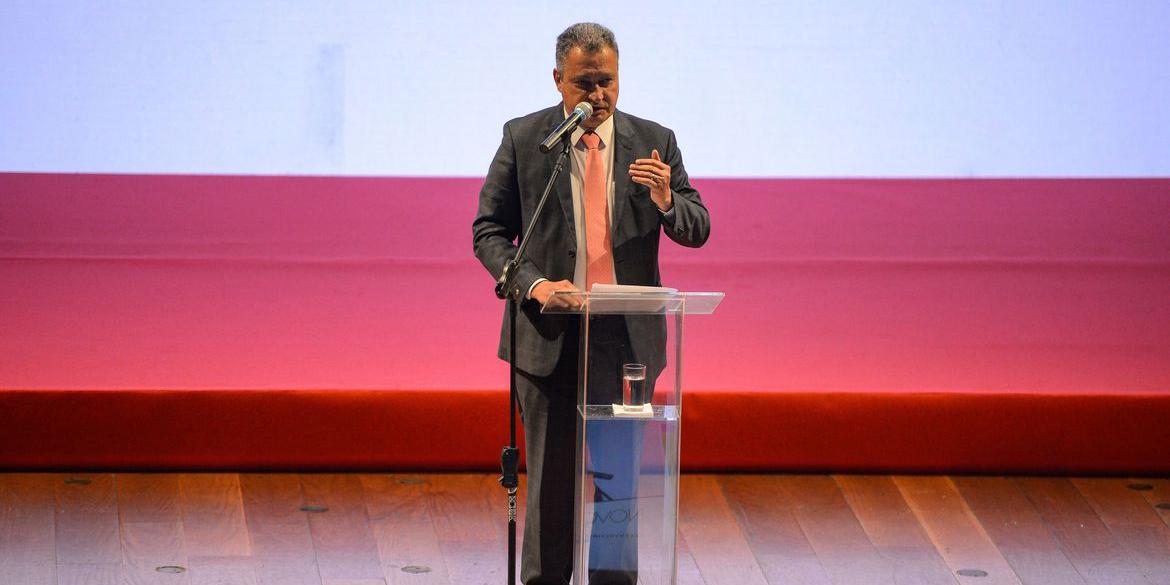 Rio de Janeiro (RJ), 11/08/2023 – O ministro da Casa Civil, Rui Costa fala durante cerimônia de lançamento do Novo Programa de Aceleração do Crescimento (PAC) No Theatro Municipal, no Rio de Janeiro. (Tomaz Silva / Agência Brasil)