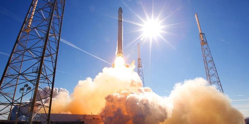 Com o pacote "Feel the Heat' é possível chegar o mais próximo possível da plataforma de lançamento para visualizar o SpaceX Falcon 9 Crew-7 (Foto cortesia Kennedy Space Center Visitor Complex)