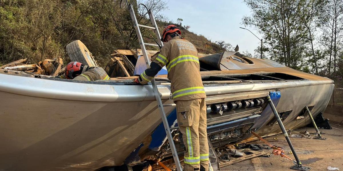 (Corpo de Bombeiros)