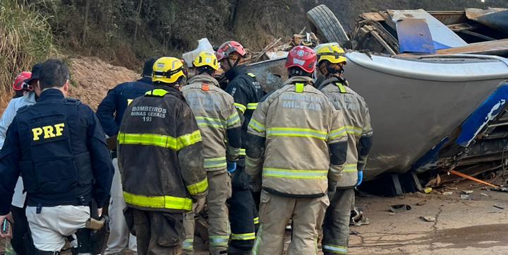 (Bombeiros)