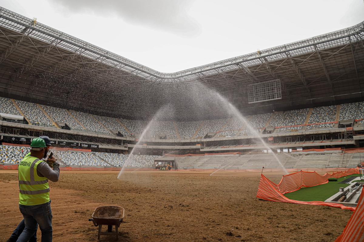 Arena MRV recebe grama natural. Torcida conta os dias para a inauguração da nova casa (Bruno Sousa / Atlético)